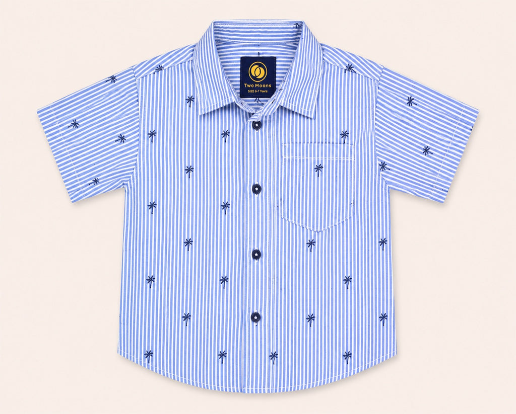 Front view of a light blue and white striped kids short-sleeve button-down shirt featuring small navy blue palm trees.